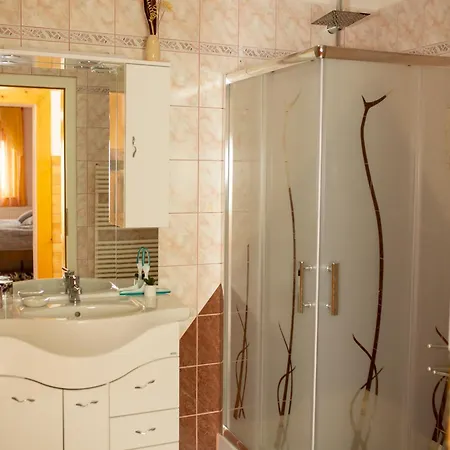 Huerkecz Apartmanhaz