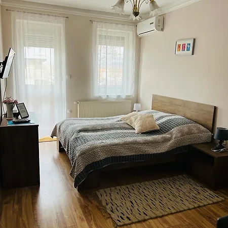 Apartmán Huerkecz Apartmanhaz *