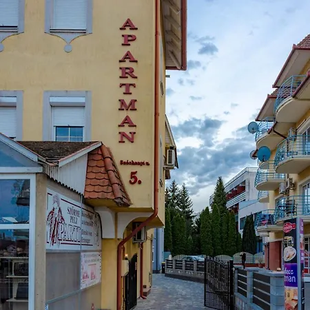 Huerkecz Apartmanhaz