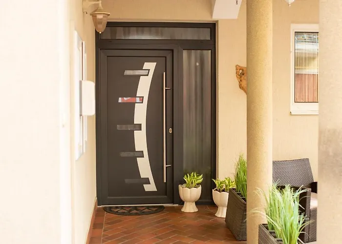 Huerkecz Apartmanhaz * Хевиз